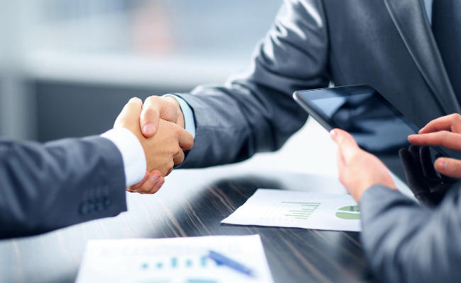 La Agencia Tributaria, trabajadores autónomos y pymes crean dos foros para impulsar la relación cooperativa